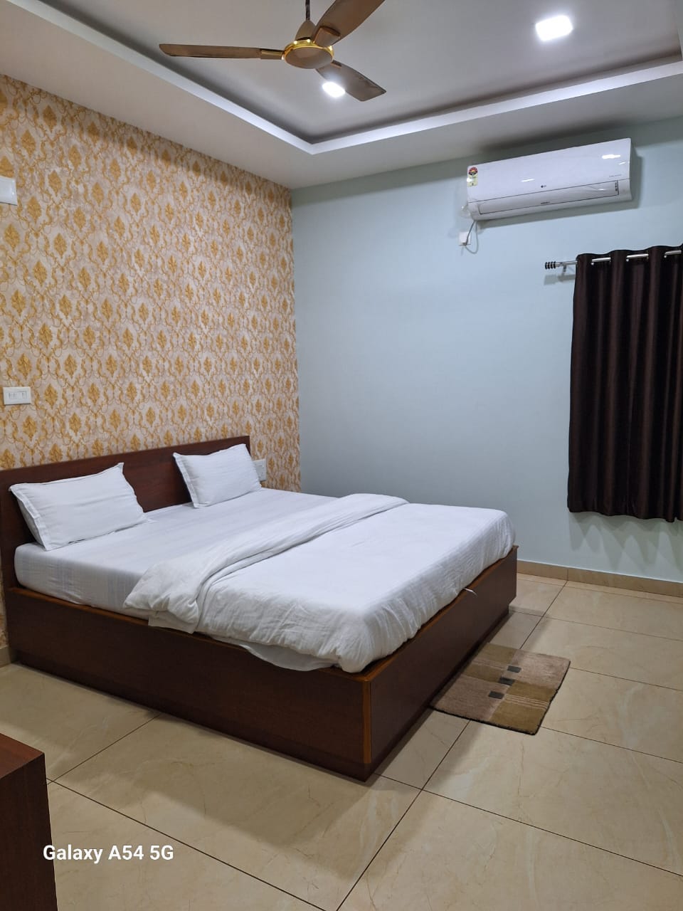 about-us-01 44d7214d B4b4 4701 985b Bbfdefb3b001