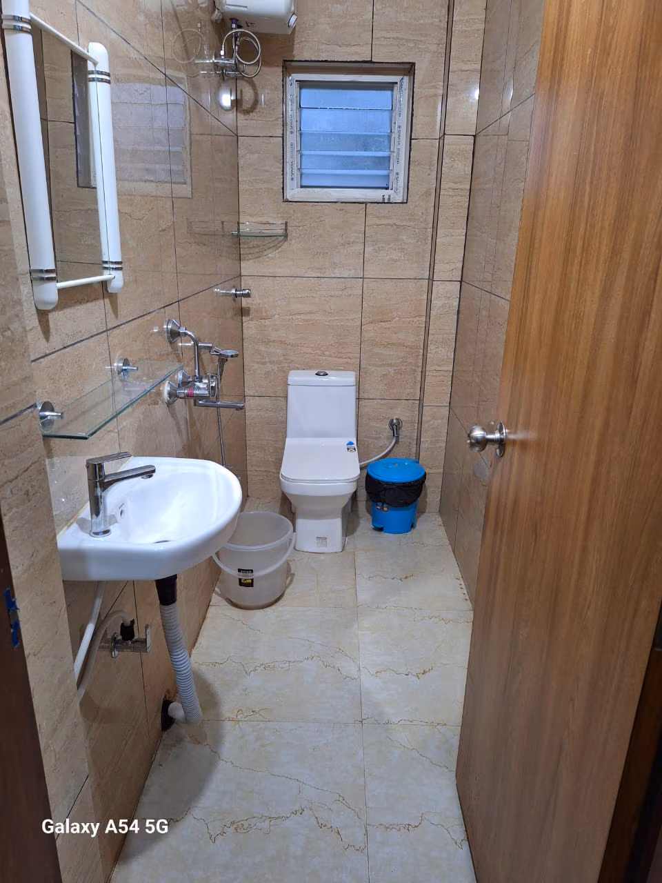 services-03 B0563111 40b4 48e2 9246 1c5fa5e189fc